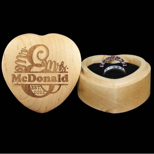 Heart Ring Box - Mr & Mrs est